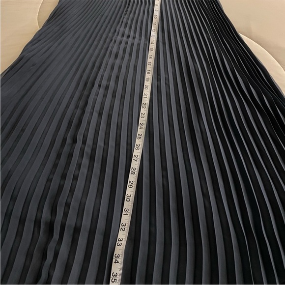 Loft maxi pleated skirt. Sz M. Good condition - Picture 6 of 7